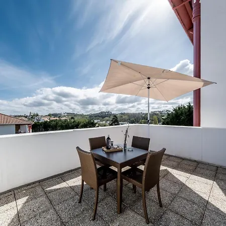 Chateau D'acotz - Avec Piscine A 600m Des Plages & Ocean Apartahotel San Juan de Luz
