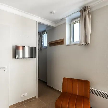 Aparthotel Chateau D'acotz - Avec Piscine A 300m Des Plages & Ocean Saint-Jean-de-Luz