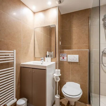 Chateau D'acotz - Avec Piscine A 300m Des Plages & Ocean 3* Saint-Jean-de-Luz