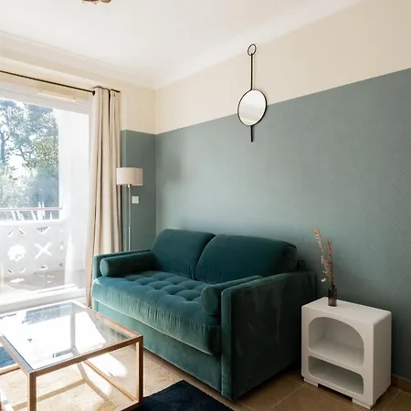 Chateau D'acotz - Avec Piscine A 300m Des Plages & Ocean Aparthotel 3*