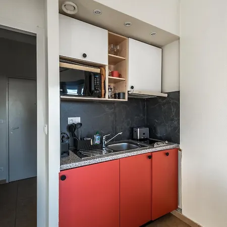 Chateau D'acotz - Avec Piscine A 300m Des Plages & Ocean Aparthotel 3*