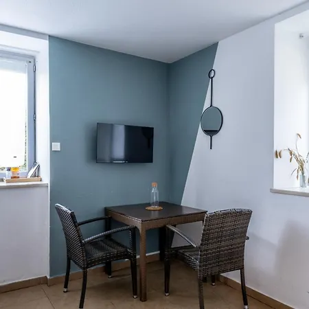 Chateau D'acotz - Avec Piscine A 300m Des Plages & Ocean Hotel apartamentowy Saint-Jean-de-Luz