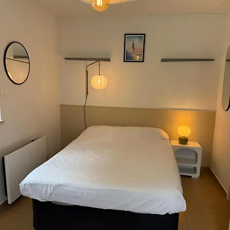 Résidence Château D'acotz - Avec Piscine à 300m Des Plages&océan 3*